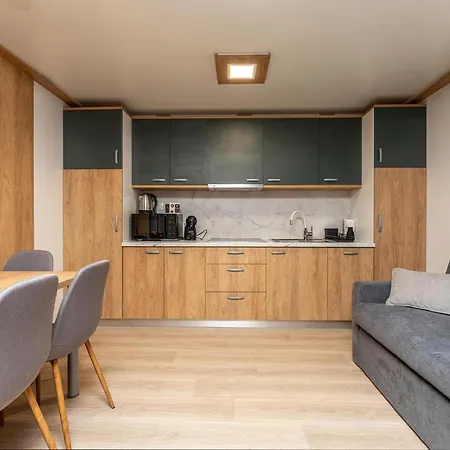 Premium Holiday House 5-3