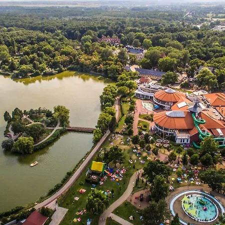 Sosto Kastelyszallo Es Romai Fuerdo Spa-2