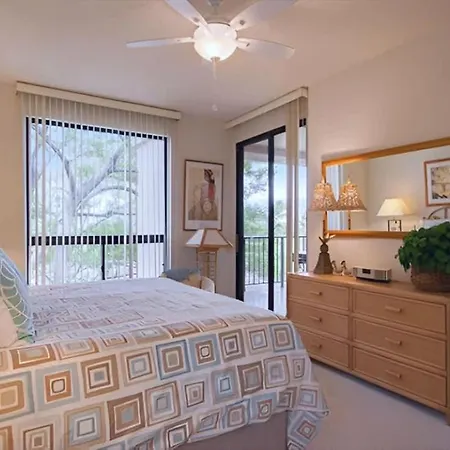 Golf-View Condo With Golf Discounts & Lanai-3