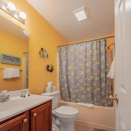 Spacious 2 Bedroom Condo-Golf Course Views! River Oaks 17A-2