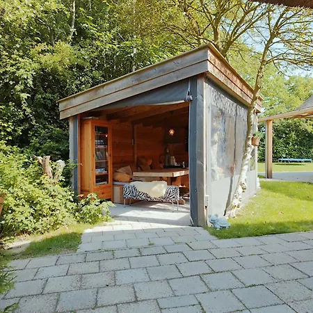 Theislandlife Vakantiehuis Met Prive Jacuzzi En 3 B&B Kamers-2