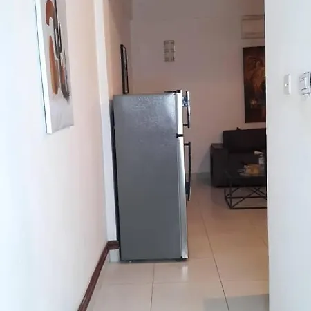 Becky Stay 1 Bedroom Near The Airport-3