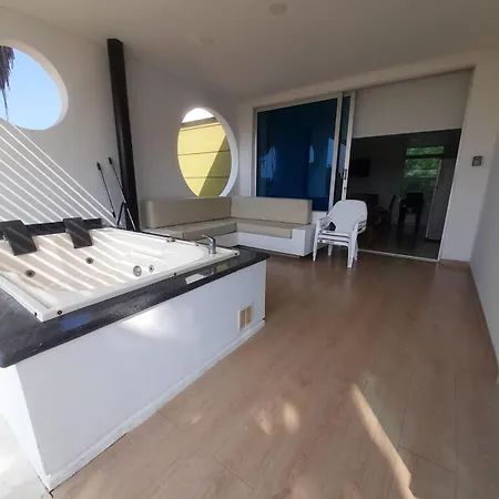 Cabin 6 With Private Jacuzzi, Furnished And Peaceful-3