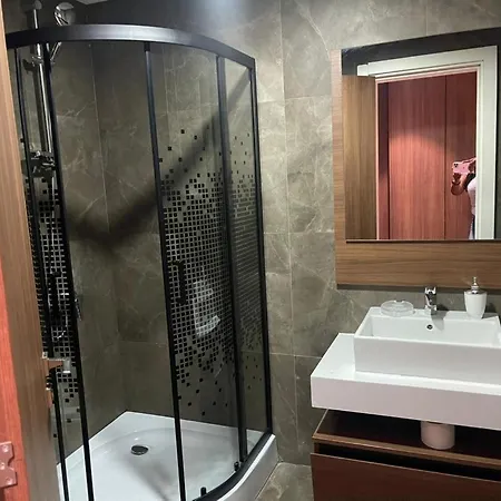 Rose Apartment-3