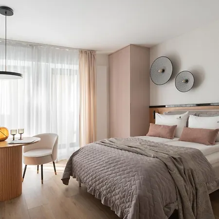 Love Story Studio With Jacuzzi By Lion Apartments-3