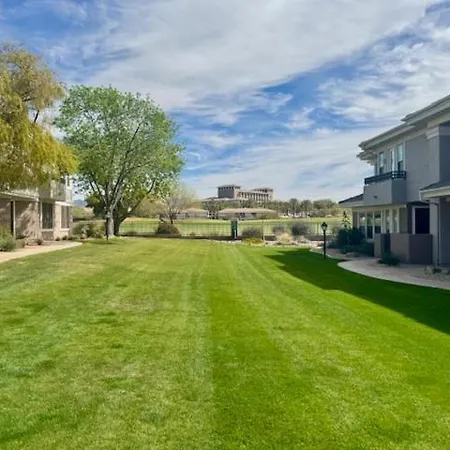 Luxury Scottsdale Retreat In The Heart Of Kierland-3