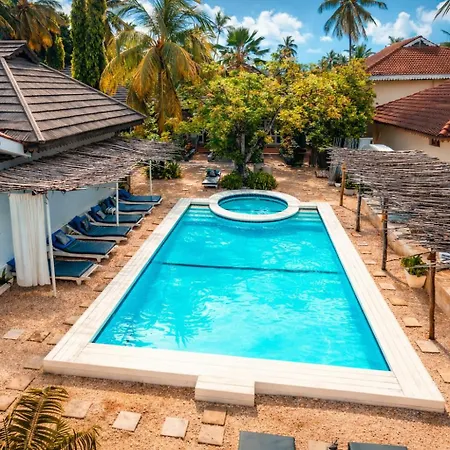 Oceanfront Beach Bungalow In Paje - Steps To The Sea-3