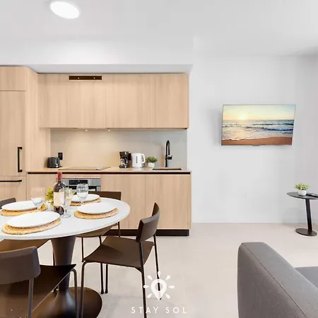 Resort-Style Pool With Elegant 1Br In 501-2