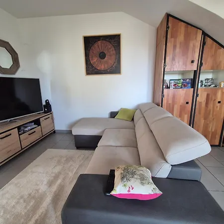 Cozy Stay With Private Jacuzzi-3