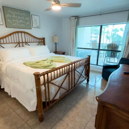 Sleeps 10 Direct Beach Heated Pool-2