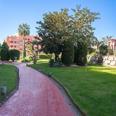 2B Luxury With Spa & Pool Beach Area Estepona-3