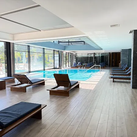 Solanas Crystal View-2