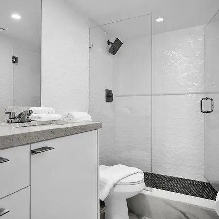 Nice Apt In Beachfront Alexander Hotel Resort - Pool, Gym, Parking, Sauna, Spa-3