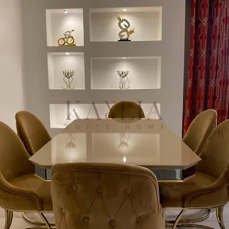 Kaylia Suite Home-2
