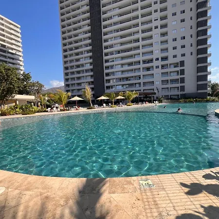 Apartamento Frente Al Mar Santa Marta Con Balcon Piscina Y Wifi-3