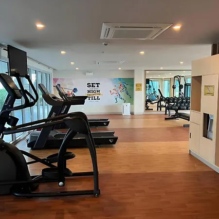 Luxurious Style 1 2 3 Bedrooms Apartment Cross To Okada And Near City Of Dreams, Solaire, Moa, And Airport-2