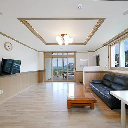 Geoje Haneul Ari Pension-2