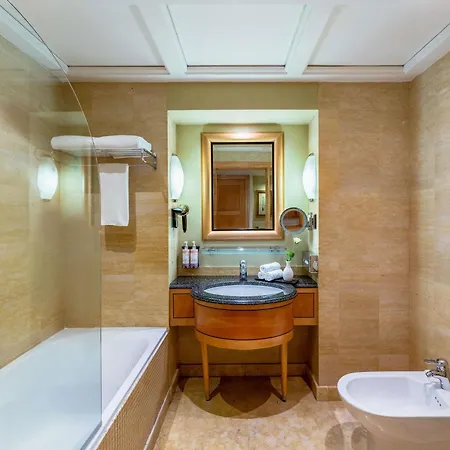 Moevenpick Hotel Doha-3