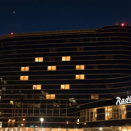 Radisson Hotel Vancouver Airport-3