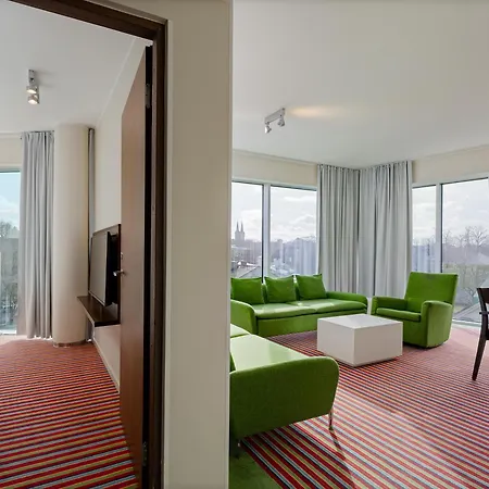 Park Inn By Radisson Meriton Conference & Spa Hotel Tallinn-3