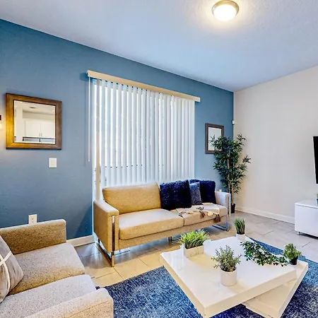 Inviting Home Near Theme Parks With Private Heated Pool, Lanai, Patio & W/D-2