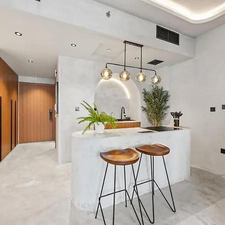 Designer Loft Studio Canal View Business Bay-2