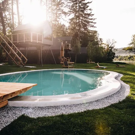 Luxury Glamping Chocolate Village-2