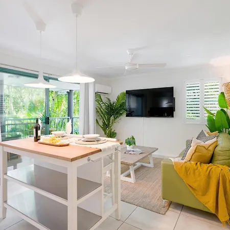 Chez Noosa Holiday Apartments-3