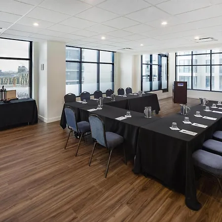 Hilton Garden Inn Montreal Centre-Ville-2