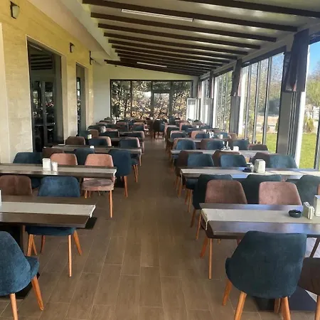 Hotel Magnific-3