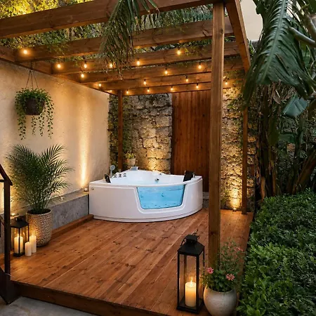 Aramis Boutique House-3
