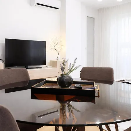 Avenoir Suite-2
