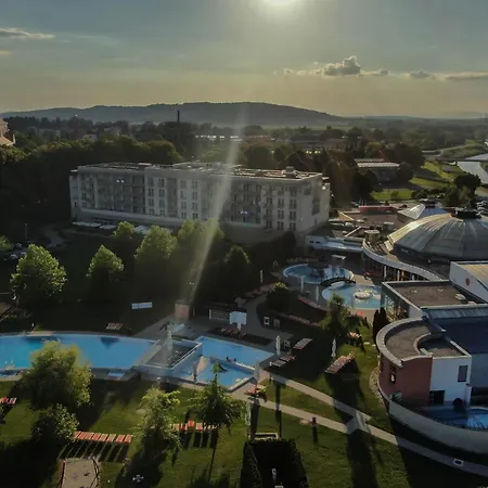 Gotthard Therme Hotel-3