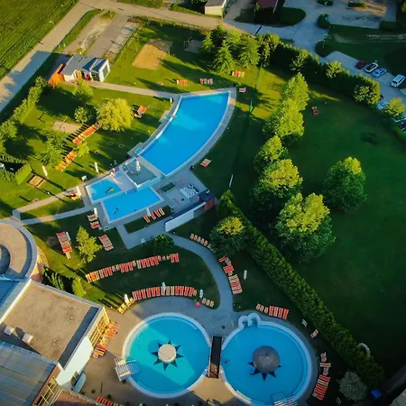 Gotthard Therme Hotel-2