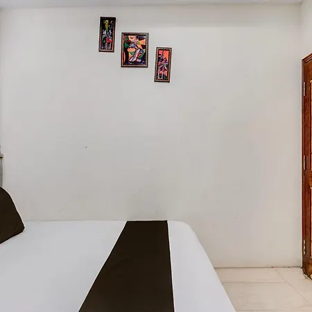Hotel O Cozy Home Stay Premium-3