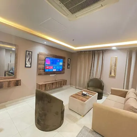Experience The Art Of Luxury Living In Gold Crest Mall Dha Lahore-2