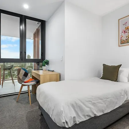 Essentia Surfers Paradise Boutique Apartments-3
