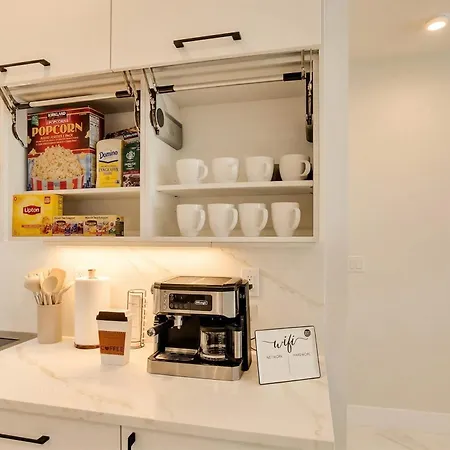 Luxury Las Olas 6200Sqft - Sleeps 28 & With 2 Pools-3