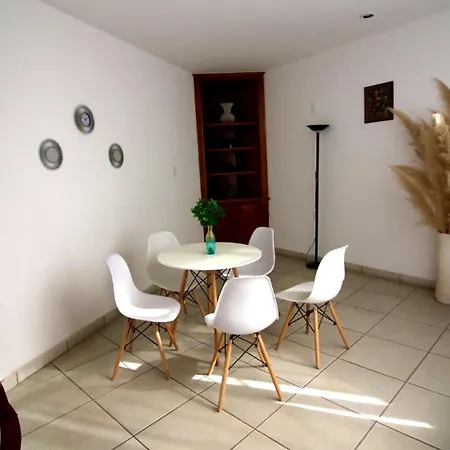 Casa Amplia En Zapopan Jacuzzi, Wifi Y Gran Ubicacion-3