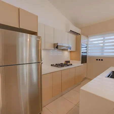 Green Palace 7 Bedroom Villa In Sosua With Security-2