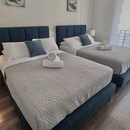 Beverly Hills Luxury, 2 Bedrooms, 2 Baths, Gym, Pool, Jacuzzi, Parking!-3