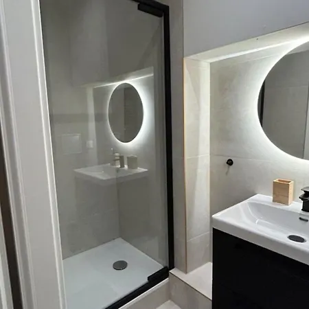 Appartement Central Avec Jacuzzi Prive I Strasbnb-2