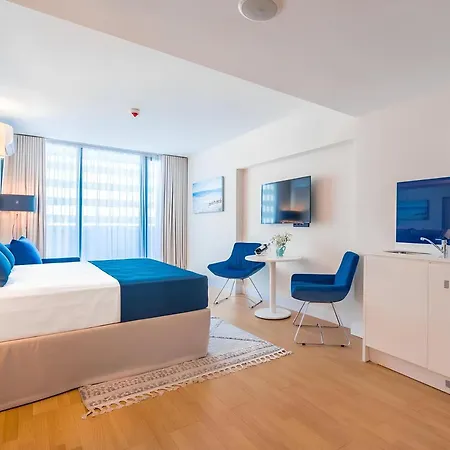 Orbi City Luxury Sea View Resort Aparthotel-2