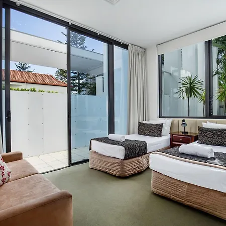 Ultra Broadbeach-3