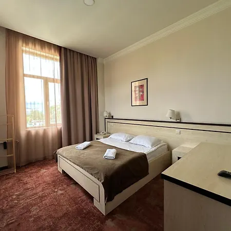 Hotel Europe Meidan-2
