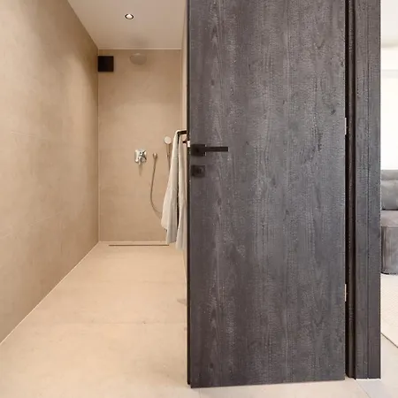 Beachfront Villa Malia Near Trogir With Heated Pool & Jacuzzi-3