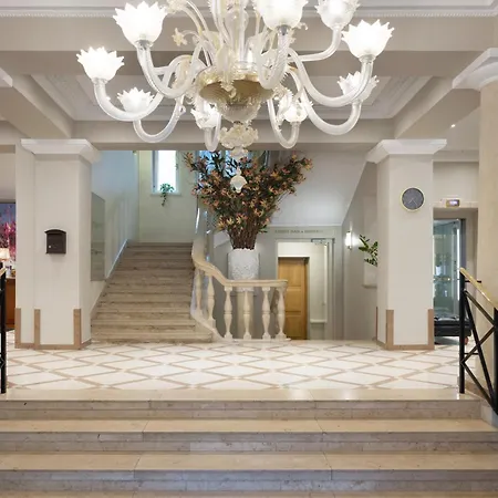 My City Hotel-2