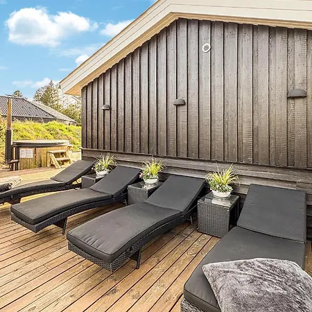 Strandhaus In Blåvand Mit Sauna-3