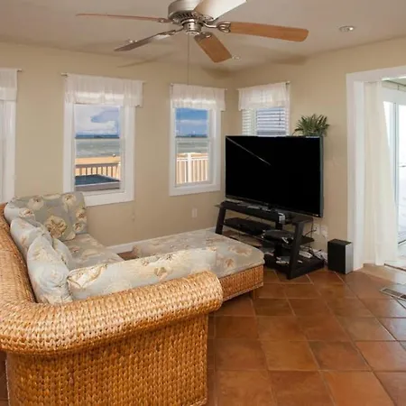 Seaside Serenade-3