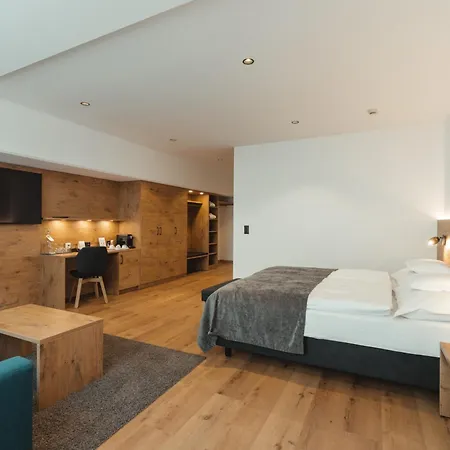 Zermatt Budget Rooms At Alpen Resort, Spa & Dining-2